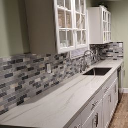 Main counter space and backsplash. Main counter space and backsplash.
