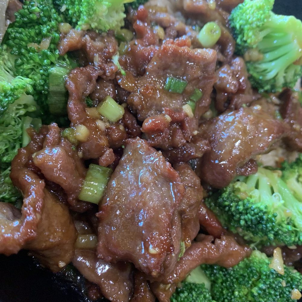 Pei Wei Asian Kitchen - Beef & Broccoli - Asian Fusion Near Me - Tustin, California