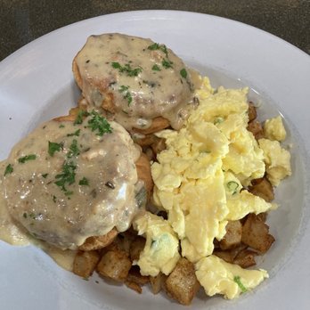 Werewolf - Biscuits and gravy - Breakfast & Brunch Near Me - San Diego, California Werewolf - Biscuits and gravy - Breakfast & Brunch Near Me - San Diego, California