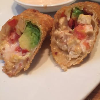 California Pizza Kitchen - Avocado egg rolls! - Pizza Near Me - Mashantucket, Connecticut California Pizza Kitchen - Avocado egg rolls! - Pizza Near Me - Mashantucket, Connecticut