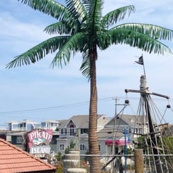 Pirate Island Miniature Golf