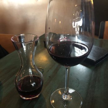 Loungin' Lizard - Pinot noir - Cocktail Bars Near Me - Cortez, Colorado