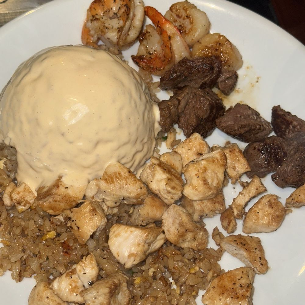 CHICKEN & SHRIMP FILET MIGNON HIBACHI SCALLOPS CHICKEN & SHRIMP FILET MIGNON HIBACHI SCALLOPS