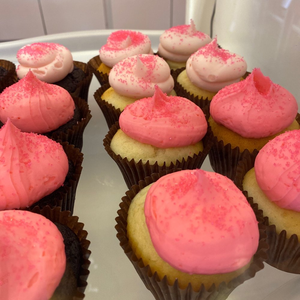 Smallcakes Cupcakery Evans/Augusta - Pink vanilla - Desserts Near Me - Evans, Georgia Smallcakes Cupcakery Evans/Augusta - Pink vanilla - Desserts Near Me - Evans, Georgia