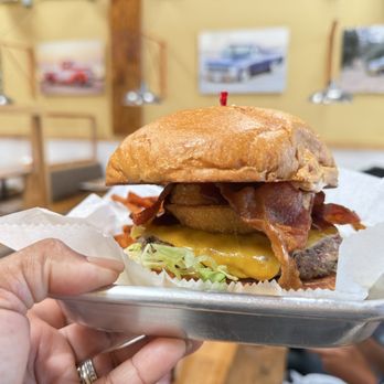 Eddie's Grill - The Western Burger - Salad Near Me - Ventura, California