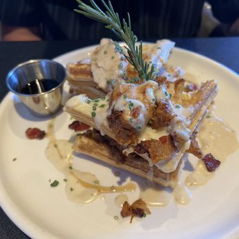Bellamy's Restaurant - Chicken and waffles - New American Near Me - Escondido, California