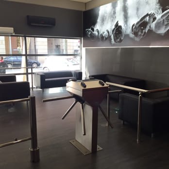 Jupiter Sport - Tornos de entrada/salida - Gyms Near Me - Barcelona, B