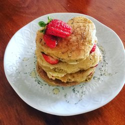 GiG - Green is Good - Fruity Honey oat pancakes