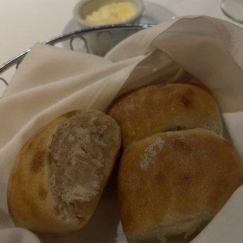 Ruth's Chris Steak House - Complimentary Bread - Steakhouses Near Me - Toronto, Ontario Ruth's Chris Steak House - Complimentary Bread - Steakhouses Near Me - Toronto, Ontario