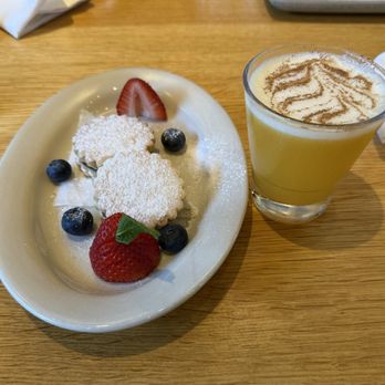 Barranco - Alfajores and Maracuya Sour - Peruvian Near Me - Lafayette, California