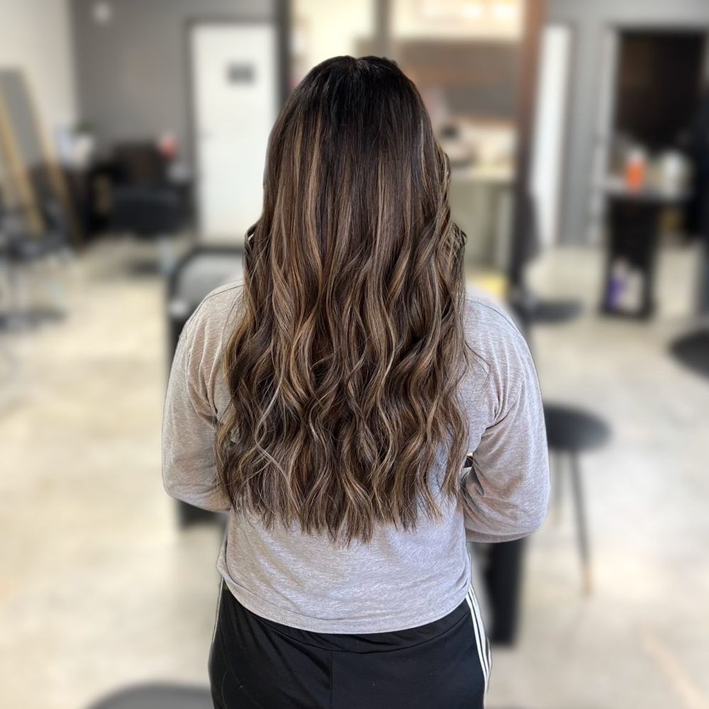 The Hair Company Logo