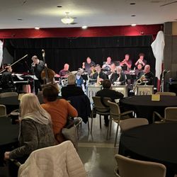 Zal Gaz Grotto Club - Monday night with the Paul Keller Orchestra