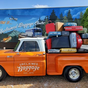 Unclaimed Baggage - Outside - Luggage Near Me - Scottsboro, Alabama