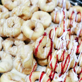Mom's Mini Donuts - Mini Donuts! - Donuts Near Me Mom's Mini Donuts - Mini Donuts! - Donuts Near Me
