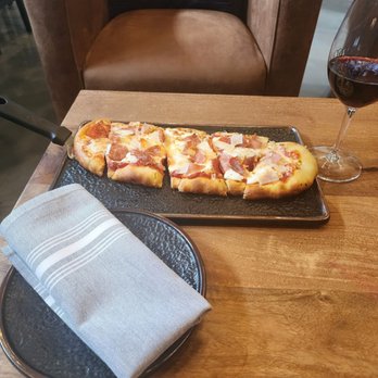 Vine Memorial - "The RIG" Flatbread -$16 - Wine Bars Near Me - Houston, Texas Vine Memorial - "The RIG" Flatbread -$16 - Wine Bars Near Me - Houston, Texas