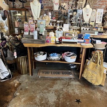 Dylan Star - Women's Clothing Near Me - Santa Barbara, California