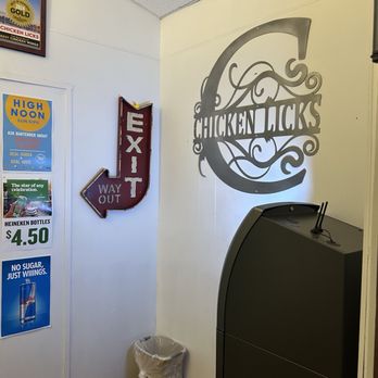Chicken Licks - Chicken Wings Near Me - Sun Prairie, Wisconsin