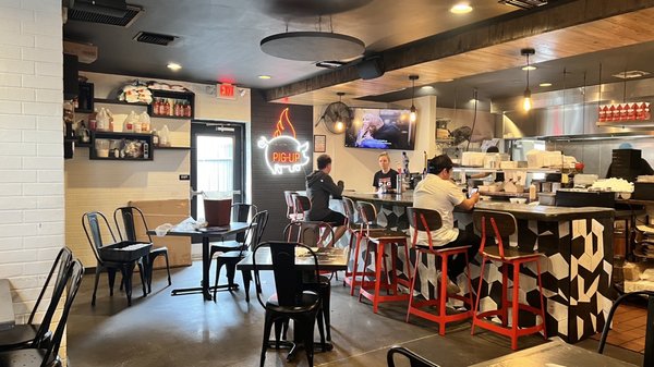 Pig Floyds Urban Barbakoa by null