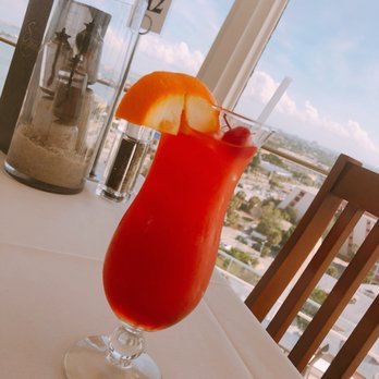 Spinners Rooftop Grille - Lounges Near Me - St. Pete Beach, Florida