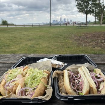 Edgewater Subs - Sandwiches Near Me - Cleveland, Ohio