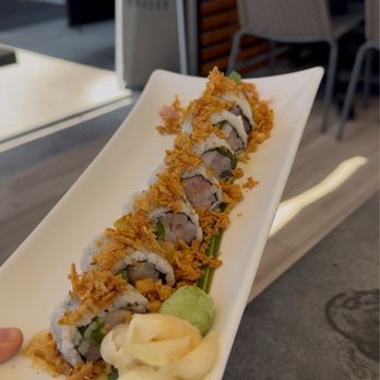 Yakumi - Specialty roll - Sushi Bars Near Me - Burbank, California