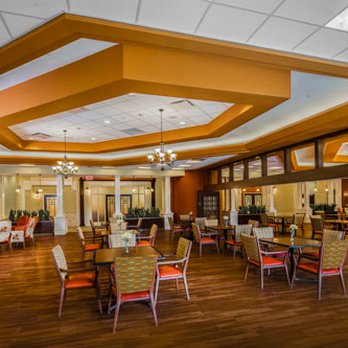 Chapters Living - San Antonio - The dining hall is set to pleasing colors and accents that welcome guests and residents - Retirement Homes Near Me - San Antonio, Texas Chapters Living - San Antonio - The dining hall is set to pleasing colors and accents that welcome guests and residents - Retirement Homes Near Me - San Antonio, Texas