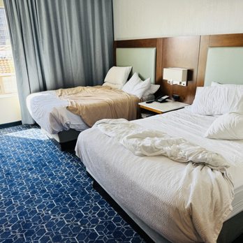 SpringHill Suites by Marriott Anaheim Maingate - (2) Queen sized beds - Hotels Near Me - Anaheim, California SpringHill Suites by Marriott Anaheim Maingate - (2) Queen sized beds - Hotels Near Me - Anaheim, California