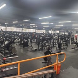 RTB Gym - Overall view of the gym. It has a TON of equipment!