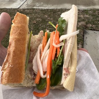 Lee's Sandwiches - Vietnamese Near Me - Alhambra, California Lee's Sandwiches - Vietnamese Near Me - Alhambra, California