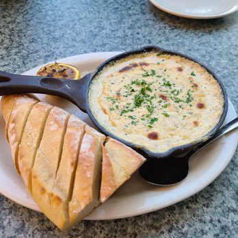 Cloverleaf Tavern - Hot Bubbling Crab Dip - Pubs Near Me - Caldwell, New Jersey Cloverleaf Tavern - Hot Bubbling Crab Dip - Pubs Near Me - Caldwell, New Jersey