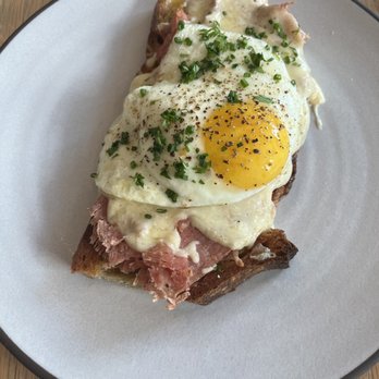 Henrietta Red - Croque madam - New American Near Me - Nashville, Tennessee