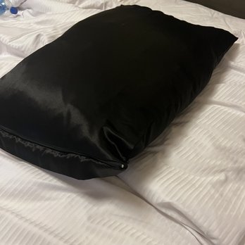 Element Vancouver Metrotown - Another view with the two pillows in my case. Lol - Hotels Near Me - Burnaby, British Columbia Element Vancouver Metrotown - Another view with the two pillows in my case. Lol - Hotels Near Me - Burnaby, British Columbia