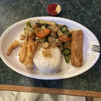 Great Wall Restaurant - The #8 in the combination dinner - Chinese Near Me - Gearhart, Oregon Great Wall Restaurant - The #8 in the combination dinner - Chinese Near Me - Gearhart, Oregon