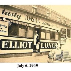 Elliot's Famous Hot Dogs - Home of the best damn hot dogs on the East Coast ‍ since the 40s