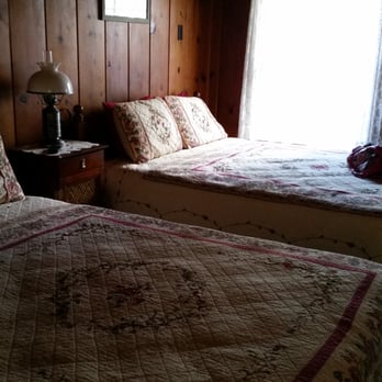 Riverview Lodge - Two queen room - Hotels Near Me - Kernville, California