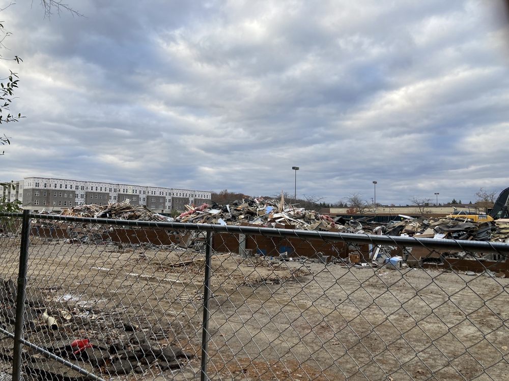 HASLETT VILLAGE SQUARE Updated March 2024 1657 Haslett Rd, Haslett