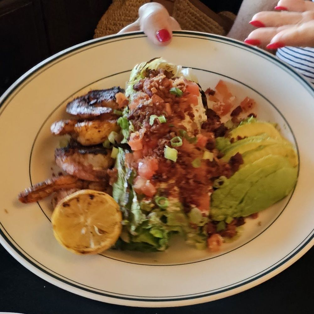 Daily Grill - Blackened shrimp and avocado salad - American Near Me - Palm Desert, California Daily Grill - Blackened shrimp and avocado salad - American Near Me - Palm Desert, California