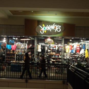Journeys - Shoe Stores Near Me - Santa Clara, California