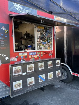 Hina’s Island Grindz and Catering LLC by null