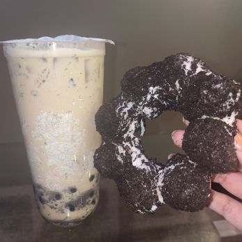 Sunmerry Coffee - Oreo milk tea and mochi donut - Coffee & Tea Near Me - Brea, California