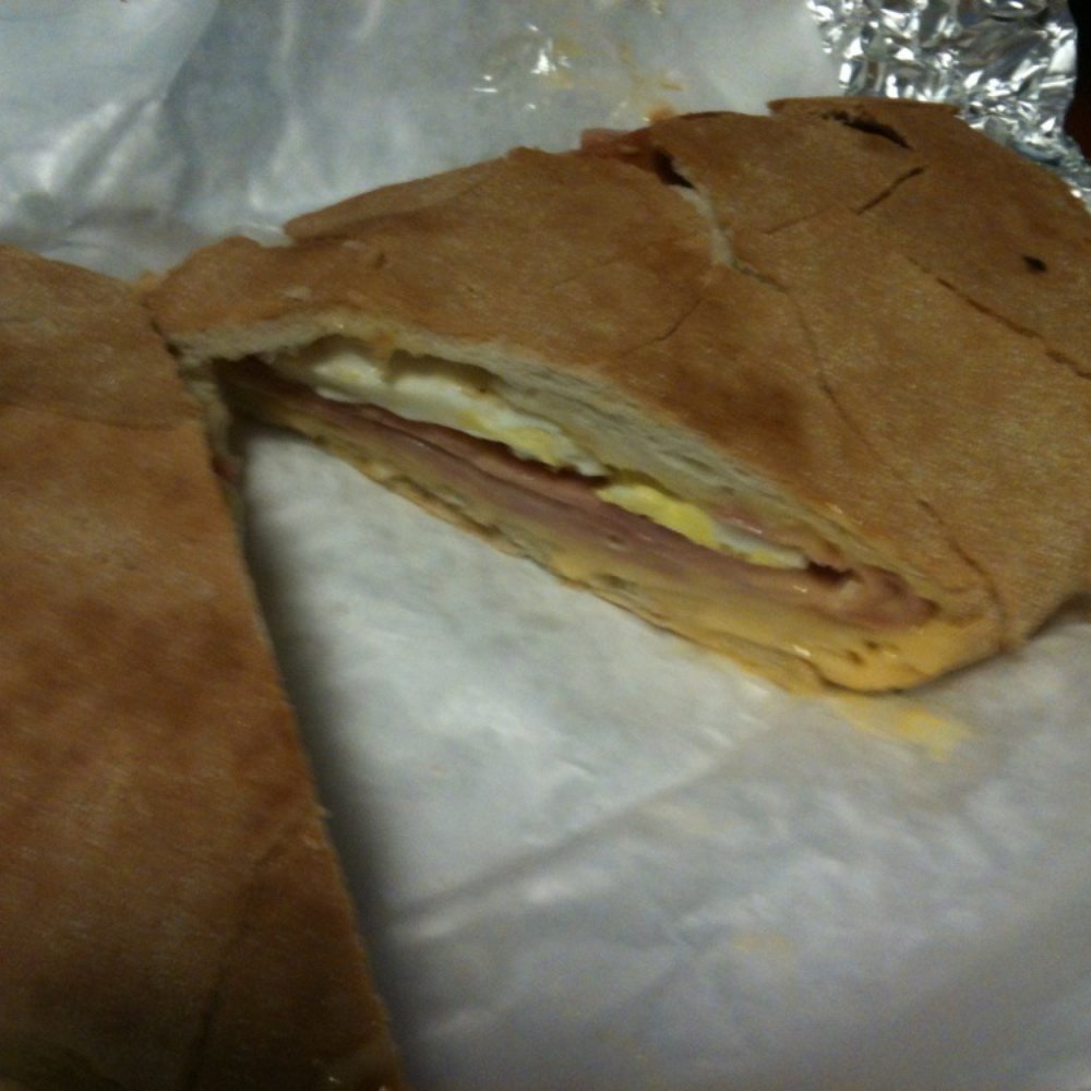 Sweet Cakes and Bakery - Classic pressed ham sandwich - Bakeries Near Me - Salinas, Puerto Rico
