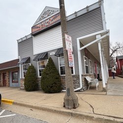 Hazel's Diner And Bakery - Outside