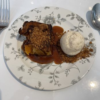 Swan - Sticky Toffee Pudding - Modern European Near Me - Miami, Florida Swan - Sticky Toffee Pudding - Modern European Near Me - Miami, Florida