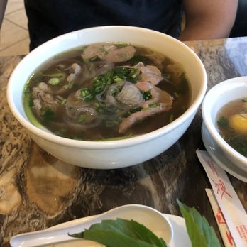 Que Huong Bistro - Pho HS1. Dac Biet - Vietnamese Near Me - Houston, Texas Que Huong Bistro - Pho HS1. Dac Biet - Vietnamese Near Me - Houston, Texas