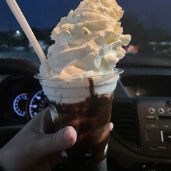Daddy O's Creamery - Oreo sundae