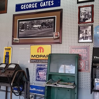 Gates Automotive - Lobby wall - Auto Repair Near Me - Louisville, Kentucky Gates Automotive - Lobby wall - Auto Repair Near Me - Louisville, Kentucky