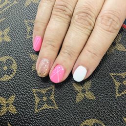 Shellac polish done by Linda Shellac polish done by Linda