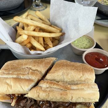 Havana 33 - Pan con Bistec - Cuban Near Me - Mooresville, North Carolina