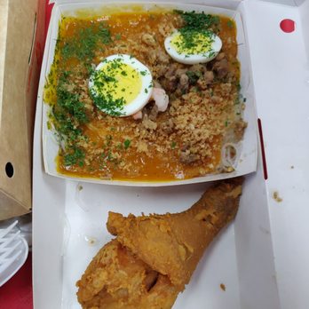 Jollibee - Chickenjoy With Palabok - Fast Food Near Me - Union City, California Jollibee - Chickenjoy With Palabok - Fast Food Near Me - Union City, California