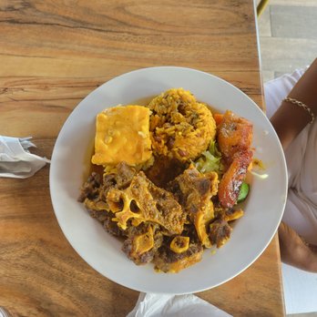 Petite Pump Room - Oxtail with sides - Caribbean Near Me - St. Thomas, Virgin Islands